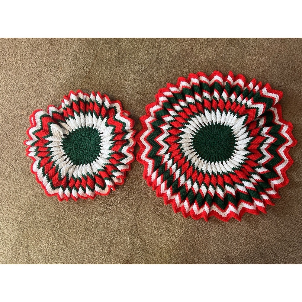 Lot of 2 17" 24" Vintage‎ Red, Green & White Christmas Acrylic Crochet Doilies
